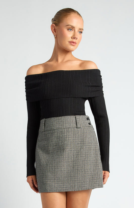 Sindy Off The Shoulder Tie Back Knit Top