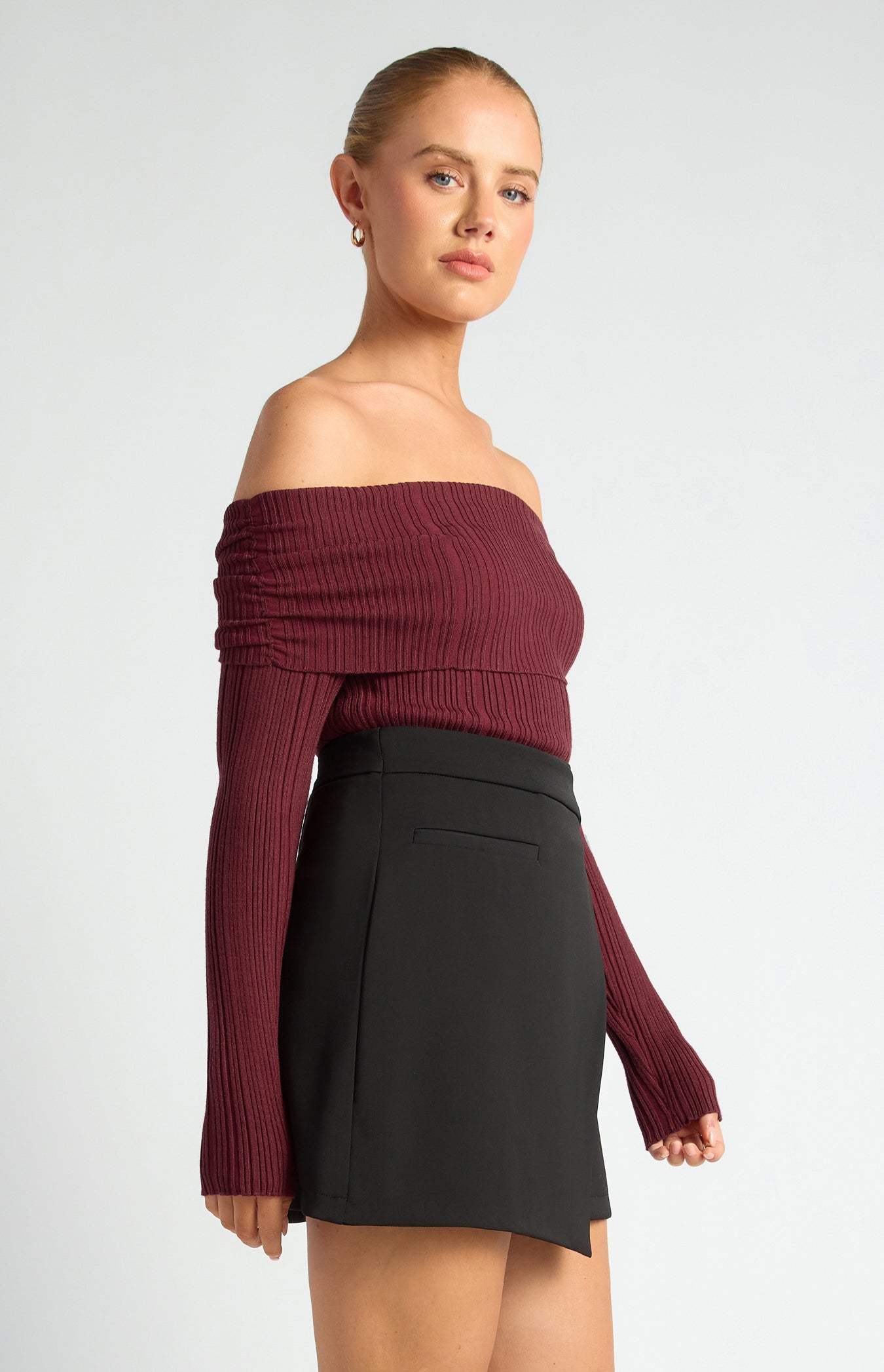 Sindy Off The Shoulder Tie Back Knit Top