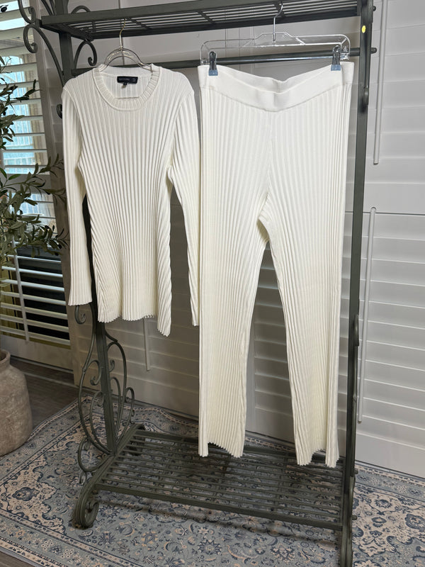Decjuba Knit Set