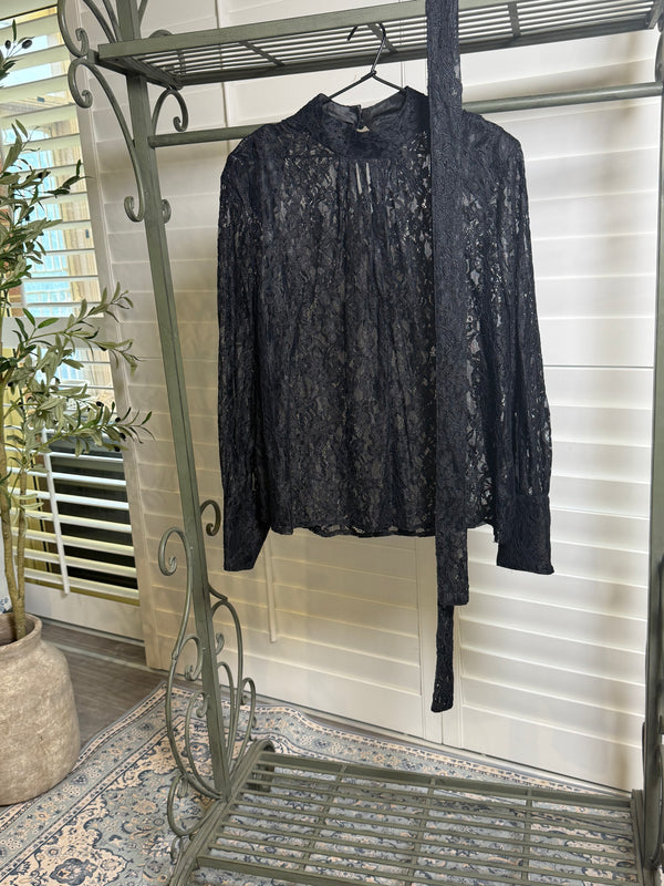 Decjuba Black lace blouse